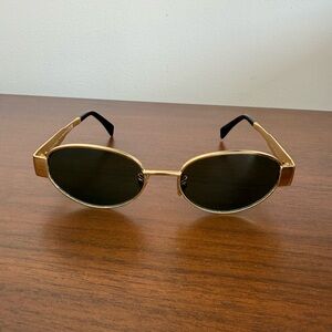 Celine Triomphe Metal 01